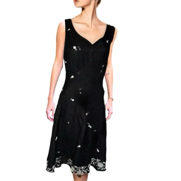 PARAPHRASE Linen Blend Black Fit Flare Dress Midi Embroidered Floral Size 6 - Picture 1 of 13